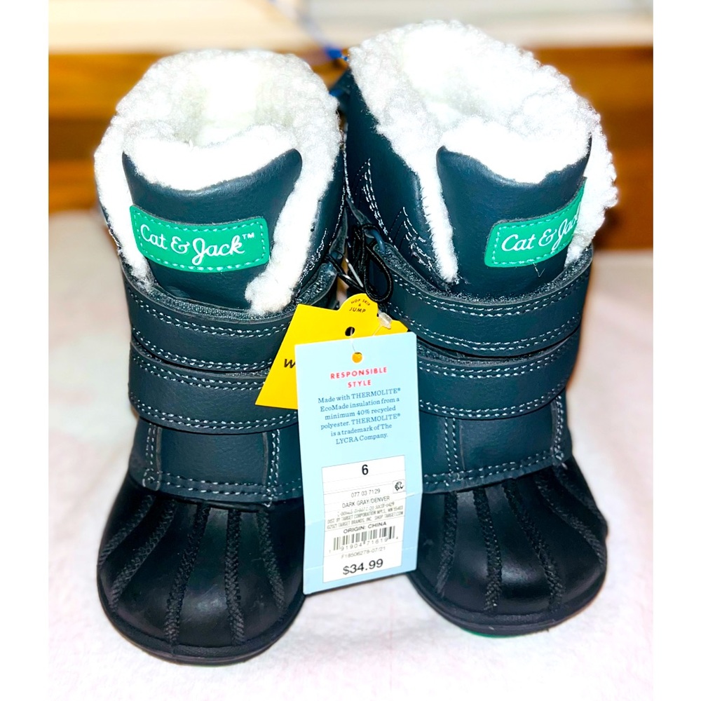 🔥 NEW 🔥Cat & Jack Waterproof Boots (Dark Gray/Denver), Size 6C - $22